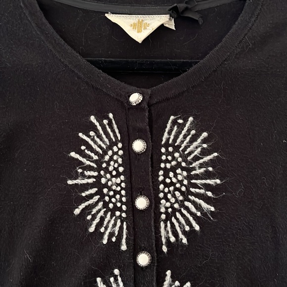 Embroidered cardigan - Picture 4 of 7